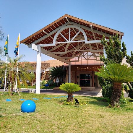 Paradise Inn Hotel Катандува Екстериор снимка