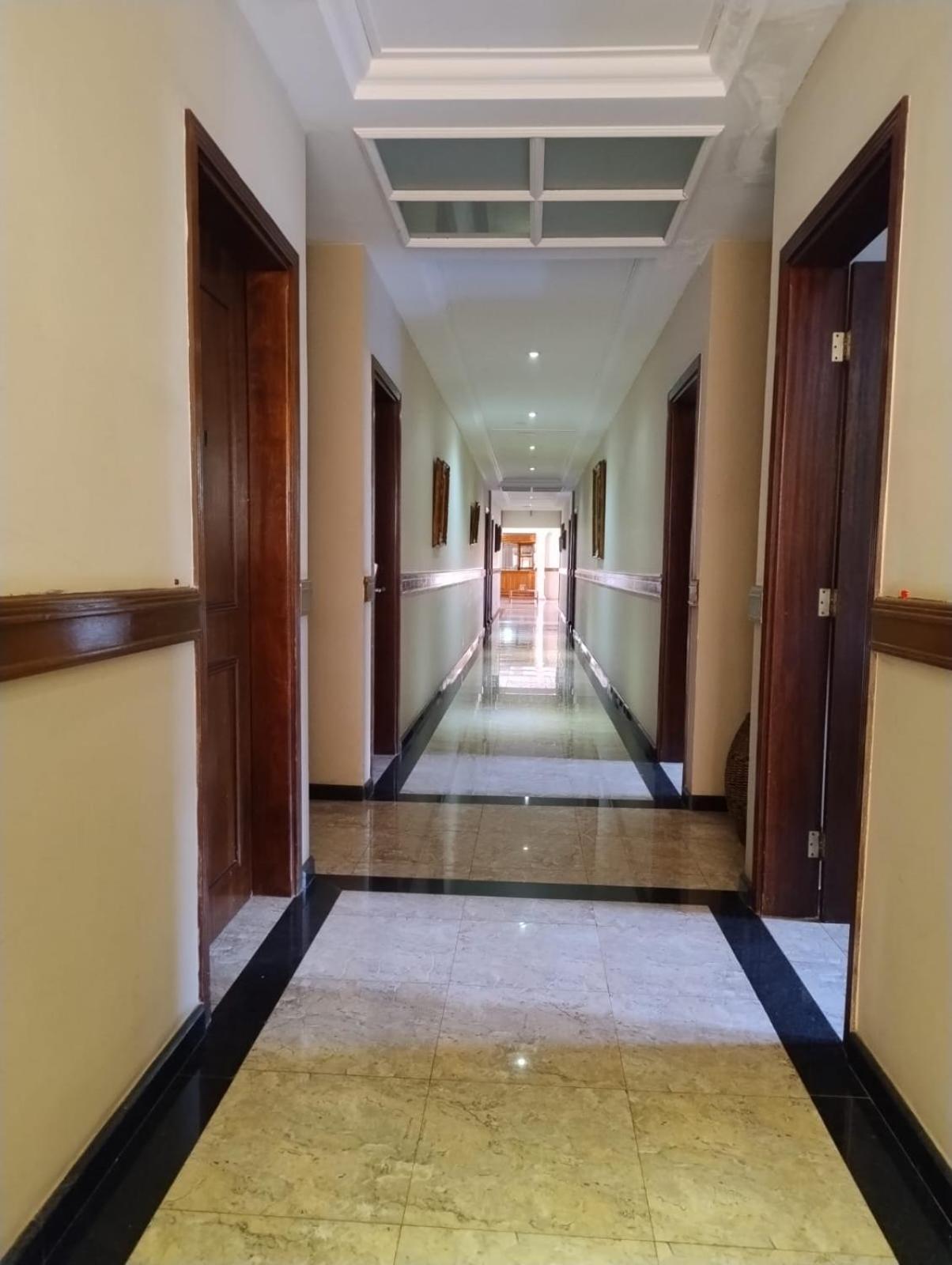 Paradise Inn Hotel Катандува Екстериор снимка