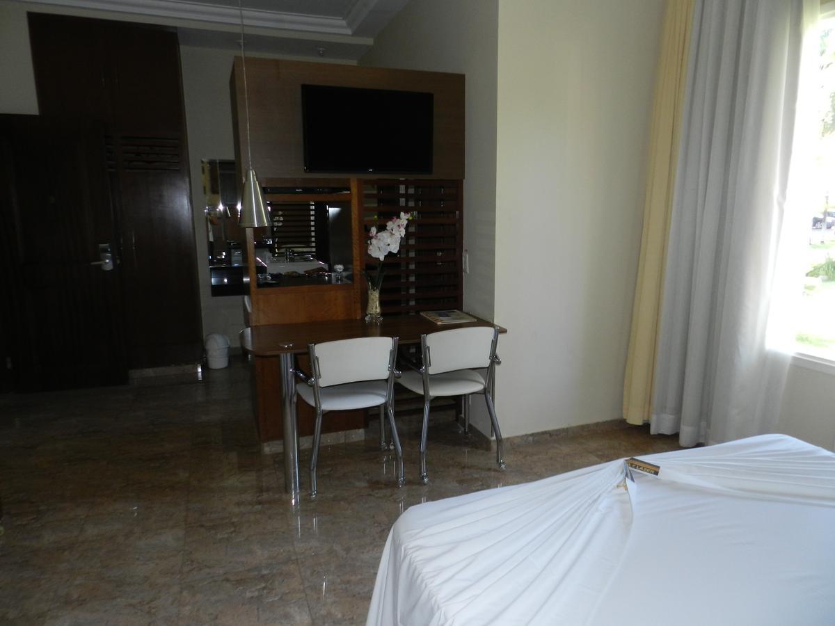 Paradise Inn Hotel Катандува Екстериор снимка